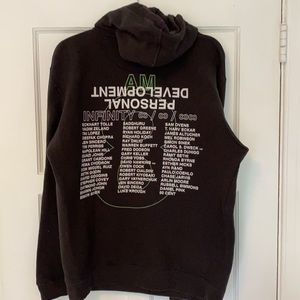 8am studios. Sweatshirt.